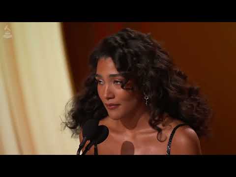 OLIVIA DEAN Wins BEST NEW ARTIST