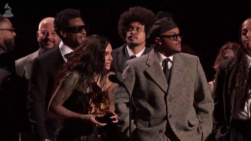 Kehlani Wins Best R&B Song 